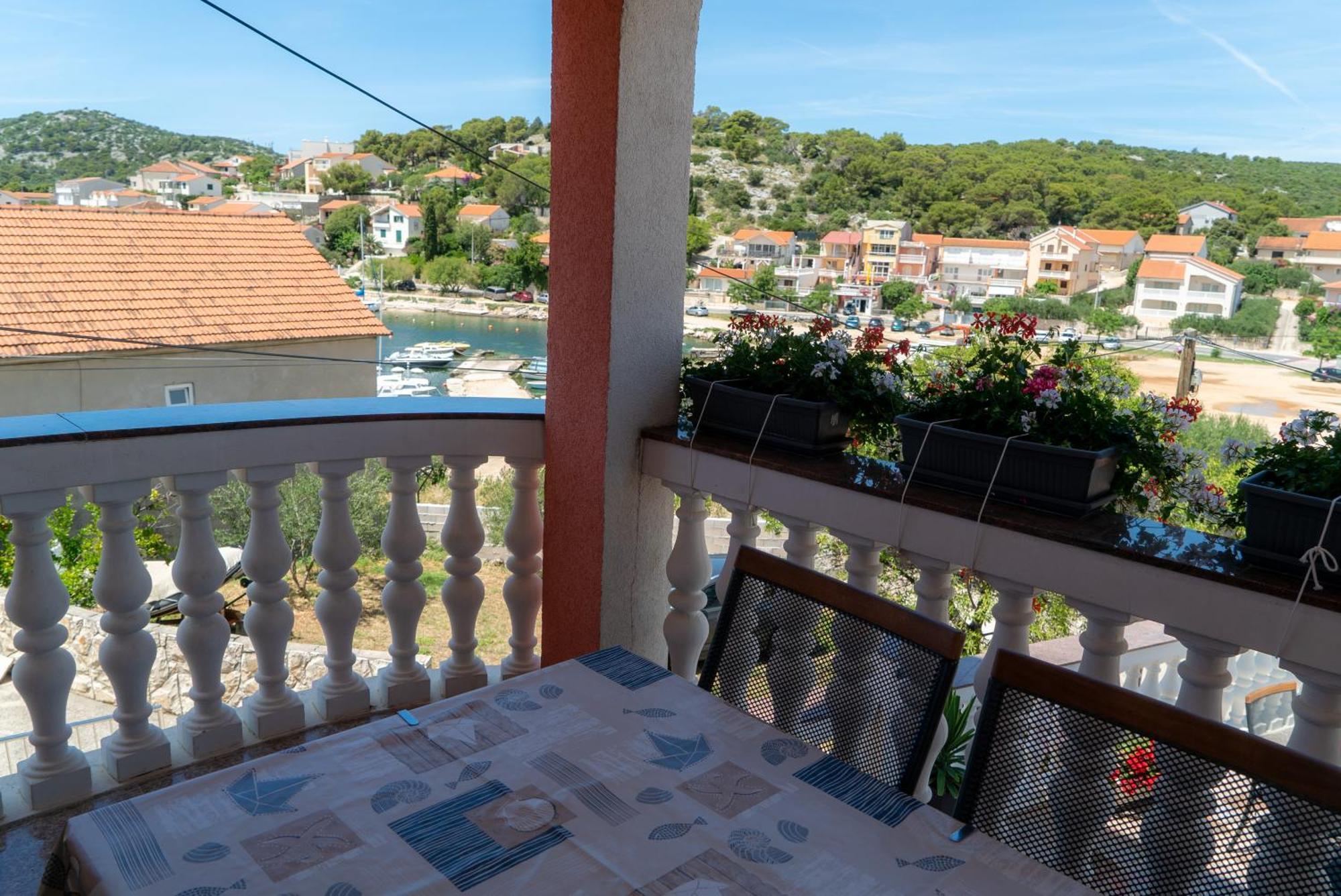 Apartments Zubcic Tisno Luaran gambar