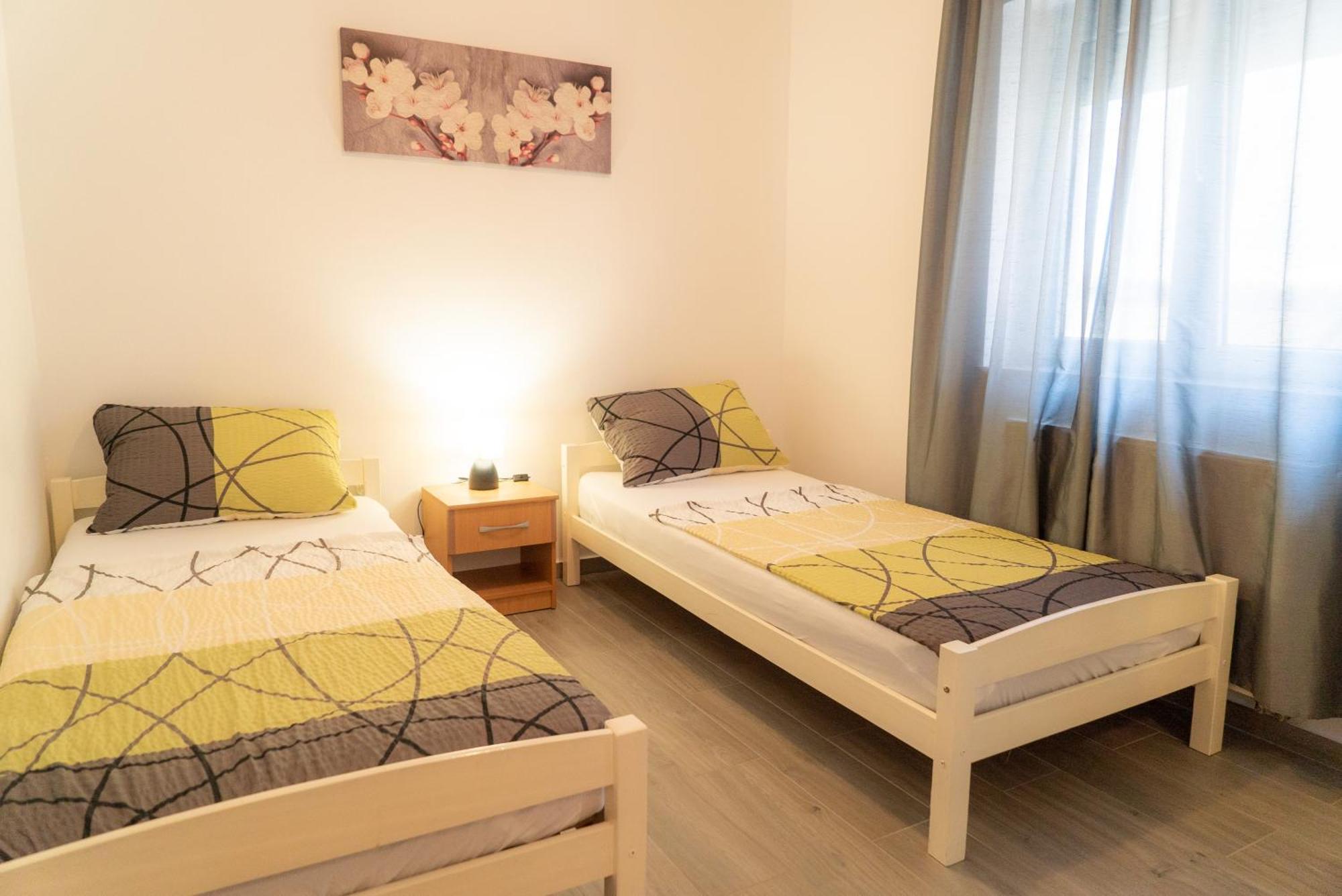 Apartments Zubcic Tisno Luaran gambar